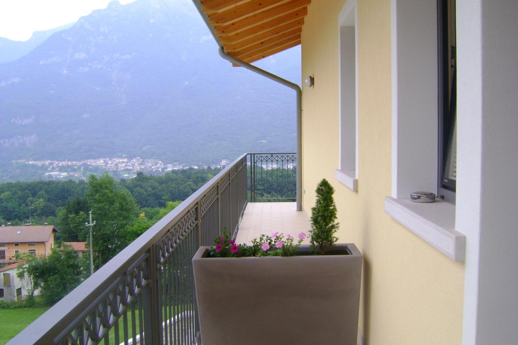 Affittacamere Rubino Guest House Ponte nellʼAlpi Exterior foto