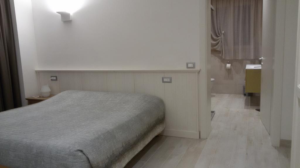 Affittacamere Rubino Guest House Ponte nellʼAlpi Exterior foto