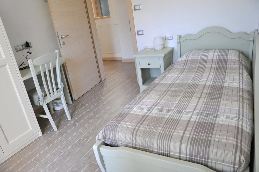 Affittacamere Rubino Guest House Ponte nellʼAlpi Exterior foto